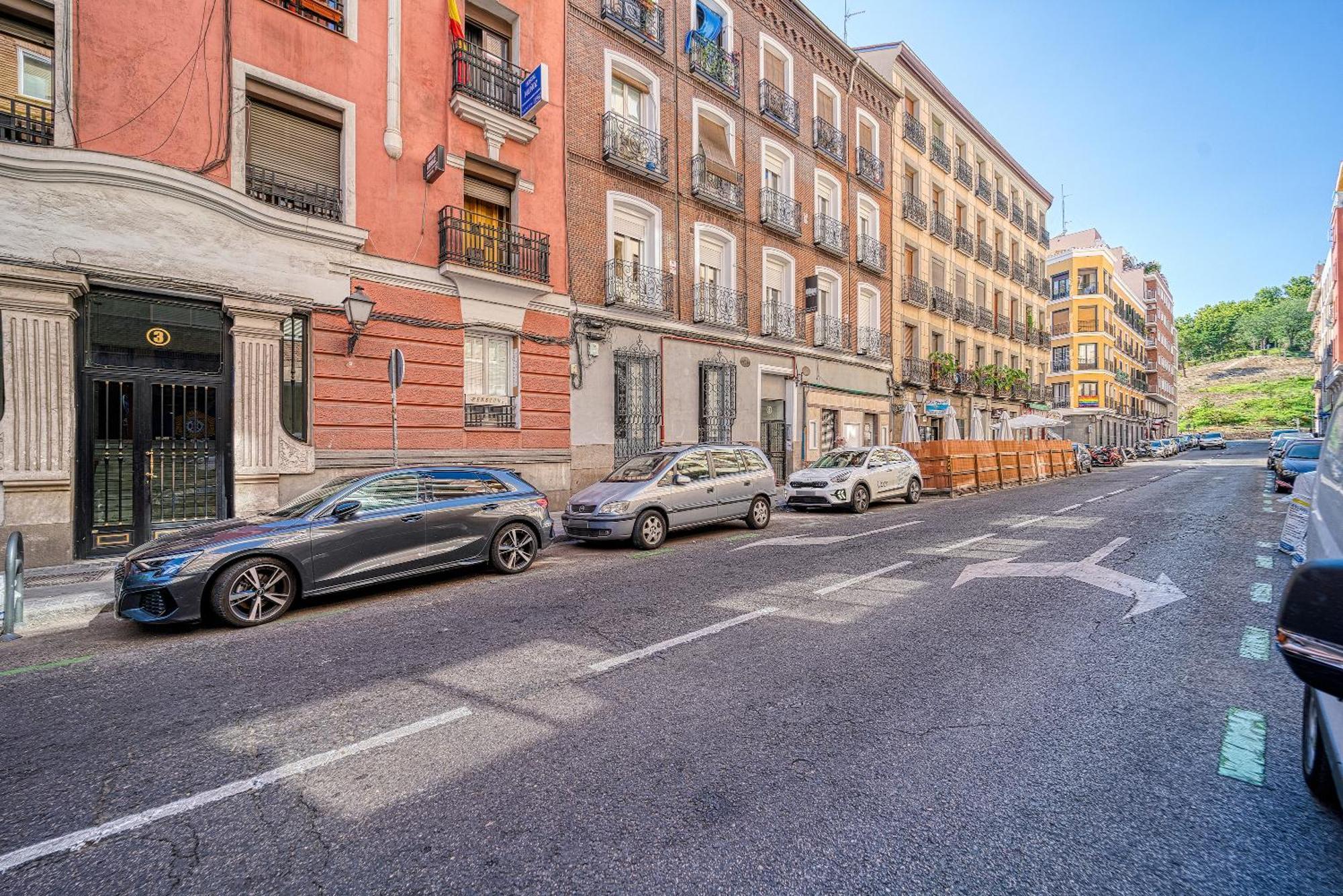 Angelitomad Hotell Madrid Exteriör bild