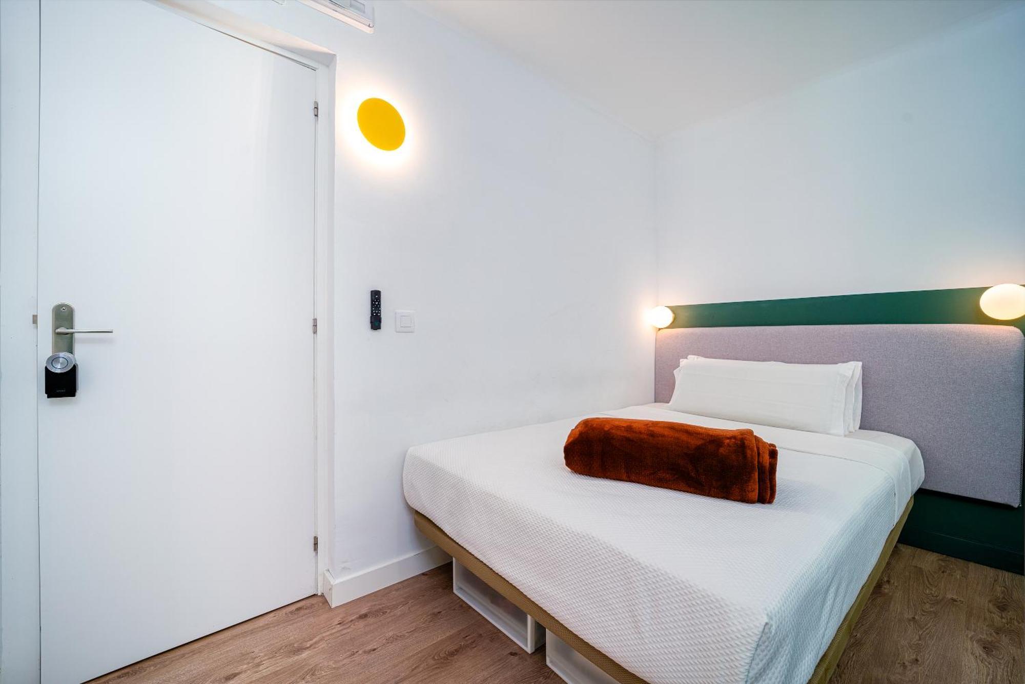 Angelitomad Hotell Madrid Exteriör bild